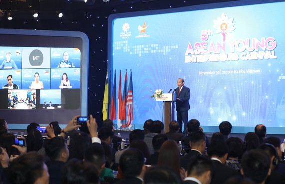 Các đại biểu Hội Doanh nhân trẻ các nước ASEAN dự trực tuyến