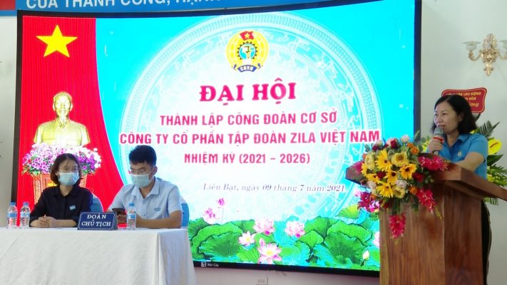Bà Đỗ Thị Phương Nga Chủ tịch Liên Đoàn Lao động Huyện giao nhiệm vụ cho BCH CDCS