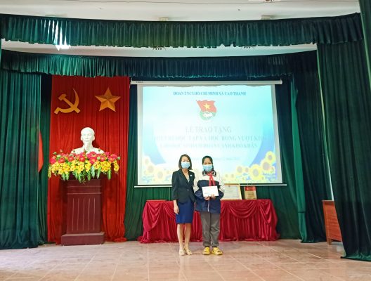 Zila Vietnam trao quà hỗ trợ cho học sinh có hoàn cành khó khăn