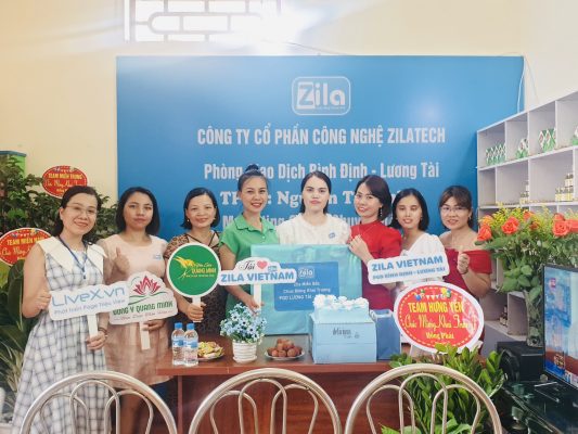 Team Zila Miền Bắc Tặng Quà chúc mừng PGD